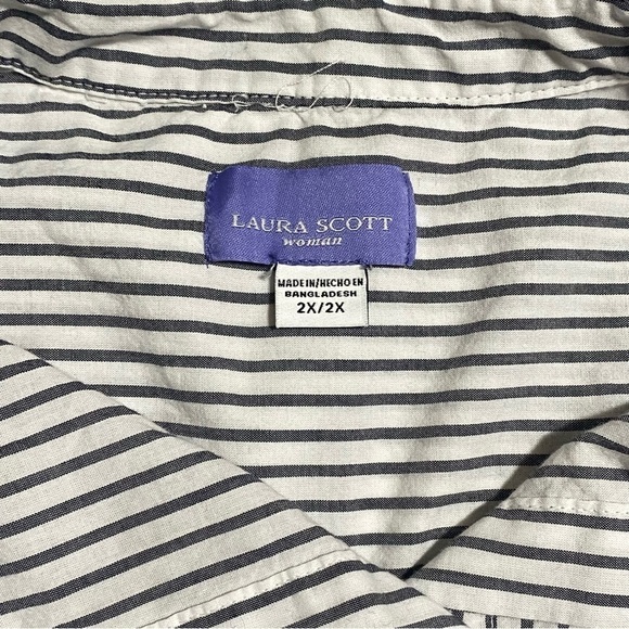 Laura Scott embroidered button down top size 2X - Picture 5 of 9